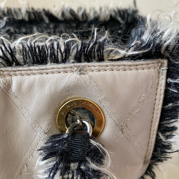 SOLD Chanel Tweed Trim Light Grey Leather Tote - Picture 13 of 16